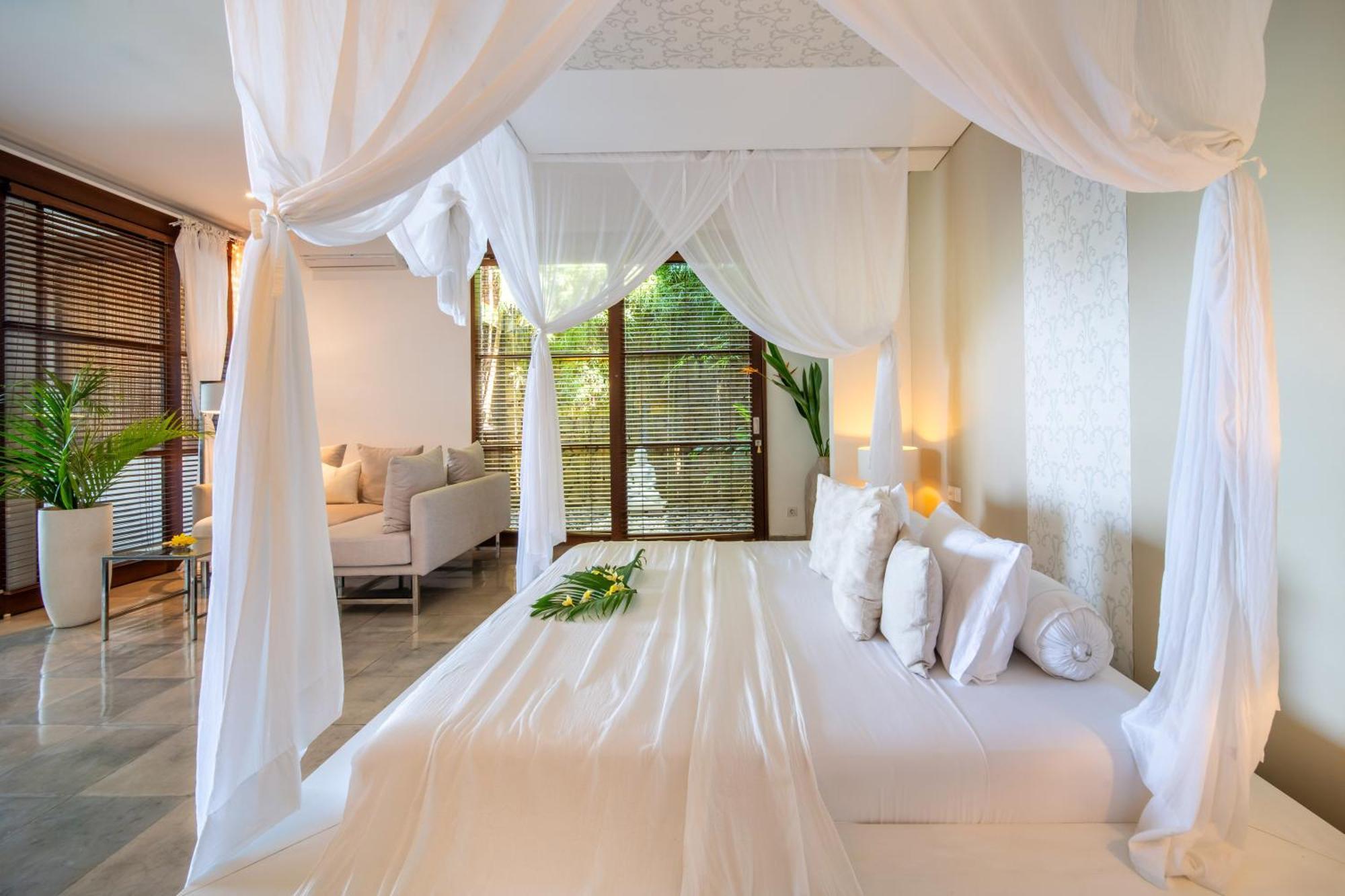 Shunyata Villas Bali Seraya Exterior photo